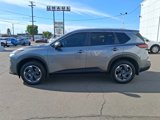 Used 2024 Nissan Rogue SV w/ SV Premium Package image 6