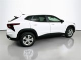 New 2025 Chevrolet Trax LS image 6