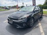 Used 2022 Kia Forte LXS image 2