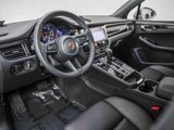 Certified 2025 Porsche Macan image 4