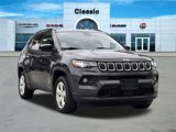 Used 2022 Jeep Compass Latitude image 2