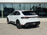 Certified 2024 Porsche Macan image 3