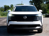 Used 2025 Nissan Kicks SV image 3