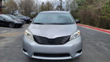 Used 2011 Toyota Sienna image 3