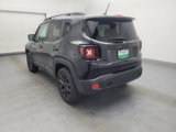 Used 2016 Jeep Renegade Latitude image 5