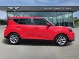 Used 2023 Kia Soul LX w/ LX Technology Package image 2