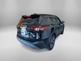 Used 2023 Nissan Rogue SV image 5