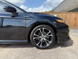 Used 2019 Toyota Camry SE image 5