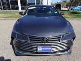 Used 2019 Toyota Avalon Limited image 2