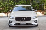 Used 2022 Volvo S60 B5 Momentum w/ Premium Package image 2
