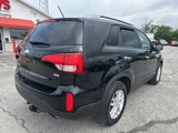 Used 2014 Kia Sorento LX image 3