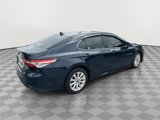 Used 2020 Toyota Camry LE image 5