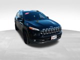 Used 2017 Jeep Cherokee Latitude w/ Cold Weather Group image 4
