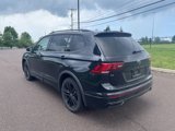 Used 2022 Volkswagen Tiguan SE R-Line image 6