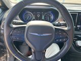 Used 2021 Chrysler Pacifica Touring-L w/ Premium & Safety Sphere Group image 4
