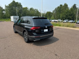 Used 2021 Volkswagen Tiguan SE image 3