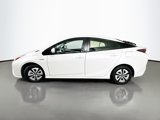 Used 2017 Toyota Prius Four image 4