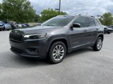 Used 2019 Jeep Cherokee Latitude Plus w/ Comfort/Convenience Group image 3