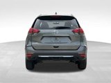 Used 2017 Nissan Rogue SV image 4