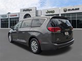 Certified 2019 Chrysler Pacifica Touring-L image 5