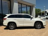 Used 2018 Toyota Highlander XLE image 2