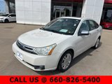 Used 2010 Ford Focus SEL image 2