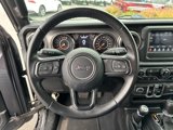 Used 2022 Jeep Gladiator Sport image 2