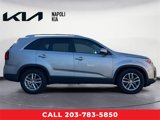 Used 2015 Kia Sorento LX image 2