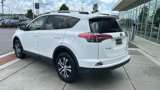 Used 2018 Toyota RAV4 LE image 5