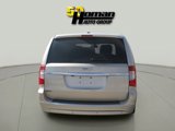 Used 2014 Chrysler Town & Country Touring-L w/ Driver Convenience Group image 4