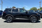 Used 2024 Nissan Rogue SV image 3