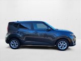 Used 2023 Kia Soul LX w/ LX Technology Package image 4