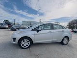Used 2013 Ford Fiesta SE image 2