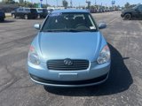 Used 2010 Hyundai Accent GLS image 2
