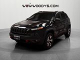 Used 2015 Jeep Cherokee Trailhawk image 2