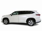 Used 2021 Toyota Highlander L image 4