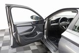 Used 2025 Volkswagen Jetta SE w/ Sunroof Package image 5