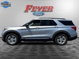 Used 2022 Ford Explorer XLT image 2