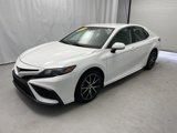 Used 2023 Toyota Camry SE image 5