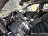 Used 2023 Porsche Macan image 4