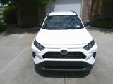 Used 2020 Toyota RAV4 LE image 3