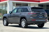 New 2025 Jeep Grand Cherokee Laredo image 4