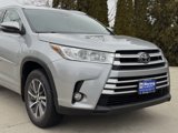 Used 2017 Toyota Highlander XLE image 2