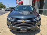 Used 2019 Chevrolet Traverse LT image 2