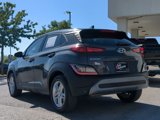 Used 2023 Hyundai Kona SE image 6