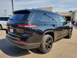 Used 2023 Jeep Grand Cherokee L Laredo image 3