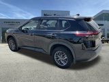 Used 2023 Nissan Rogue S image 4