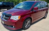 Used 2017 Dodge Grand Caravan SXT image 3