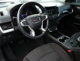 Used 2022 GMC Terrain SLE image 3