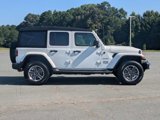 Used 2018 Jeep Wrangler Unlimited Sahara image 3